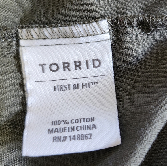 Torrid green utility light jacket. - Picture 3 of 9